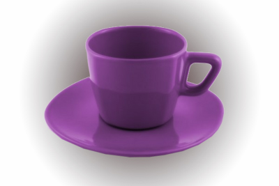 Terno de tasa de café con platito fushia en formato PSD para editar en Photoshop